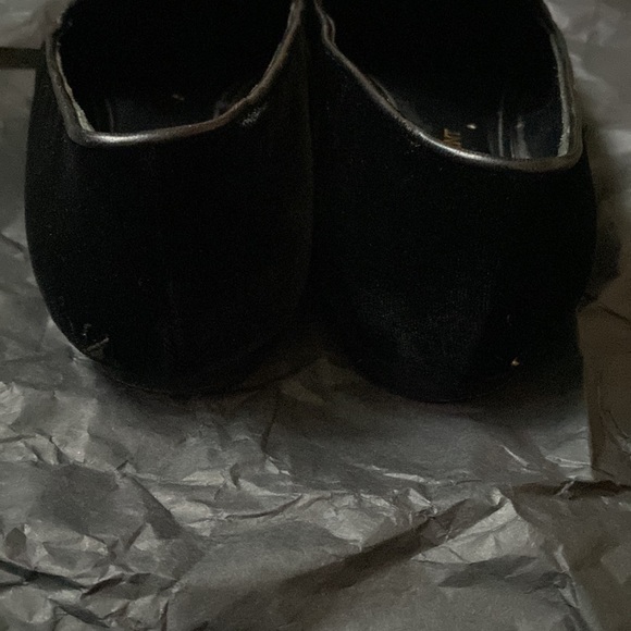 - Rare Saint Laurent black velvet Heart flat 💯 authentic - Picture 5 of 8